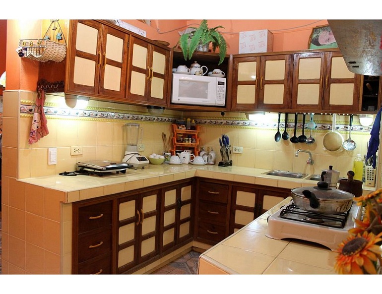 'Cocina' Casas particulares are an alternative to hotels in Cuba.